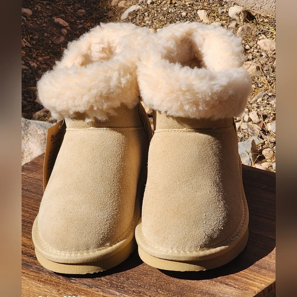 Bearpaw Women's Tan Franie Faux Shearling Lined Bootie Size 6